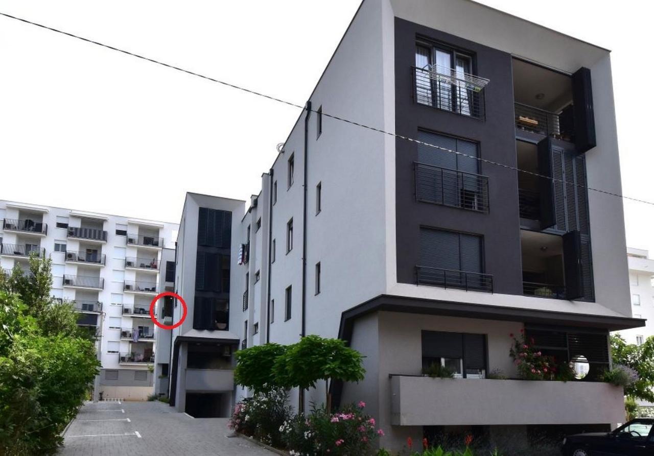 Apartment Johnny With Private Parking Zara Esterno foto